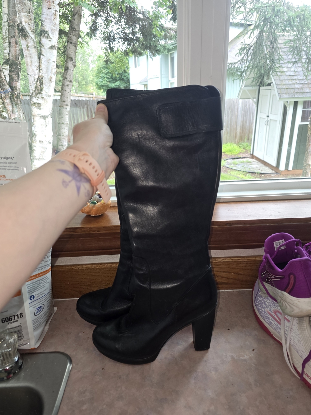 Kenneth Cole Reaction Women's Black Knee-High Leather Heeled Boots 8M